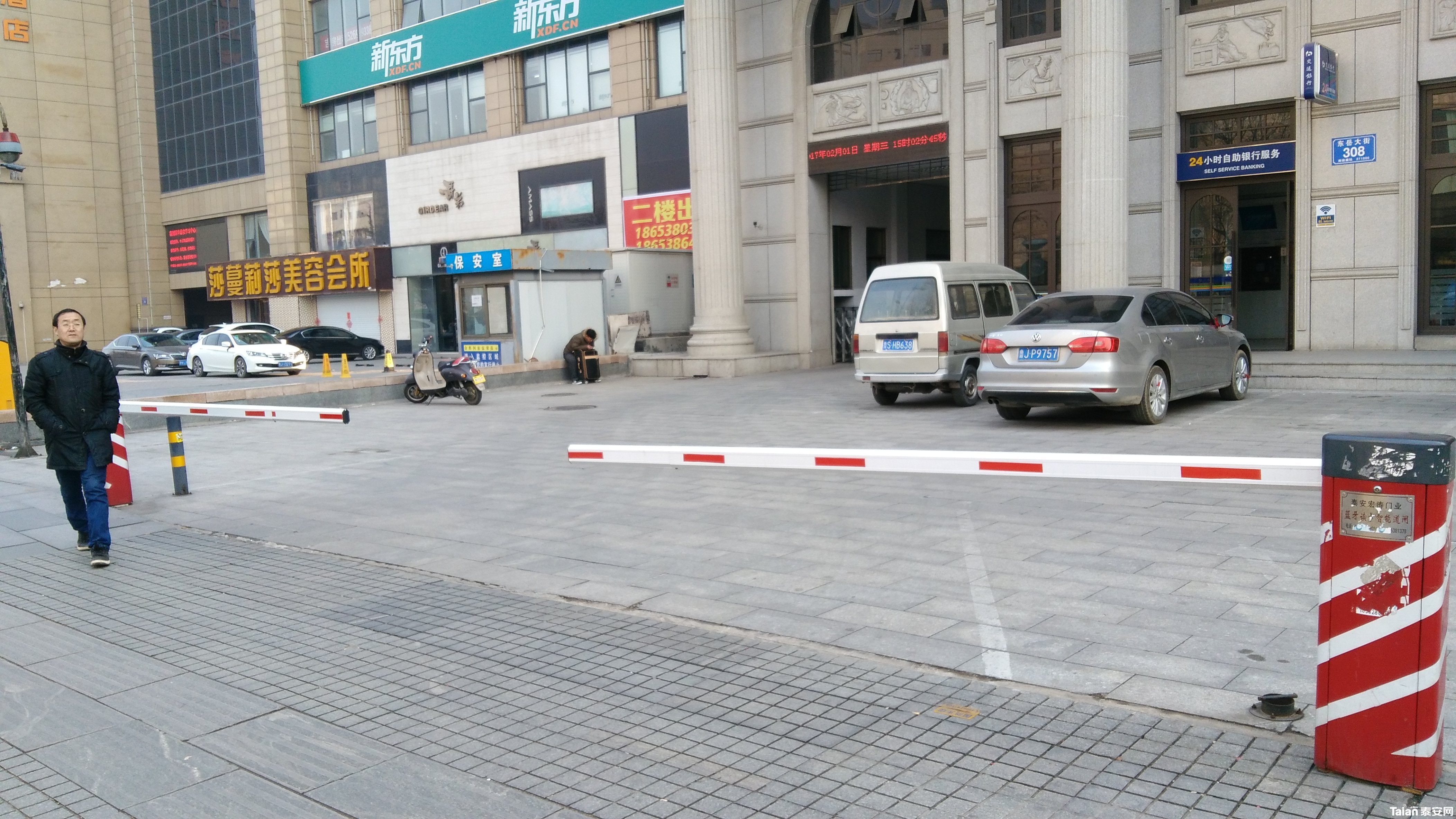 112129vltec6lzahccklac.jpg