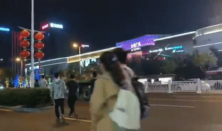 ezgif.com-video-to-gif.gif