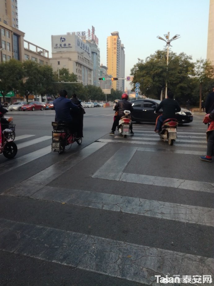 005P05pOly1fwlb0gqf53j32eo37knpf.jpg