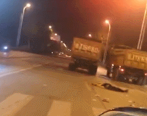 62df15dbbad2e20d7273497d1f4254db.gif