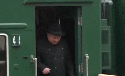 b19c40ecc83540fea19464299d01b810.gif
